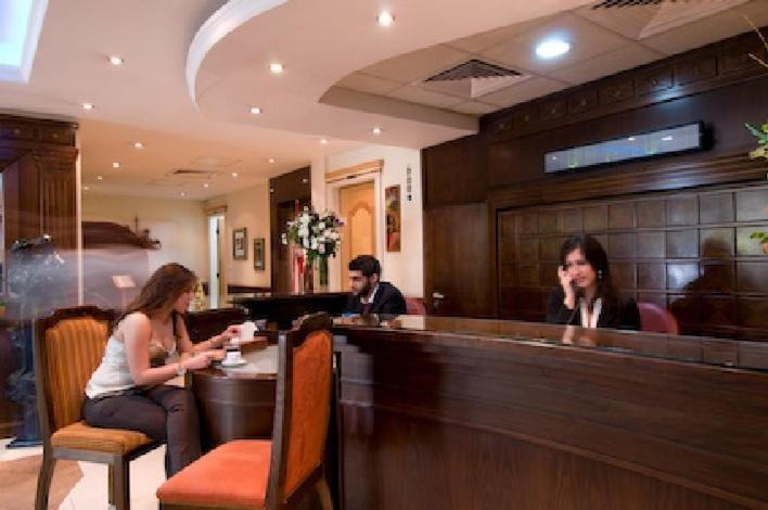 Aparthotel Elysee 3*