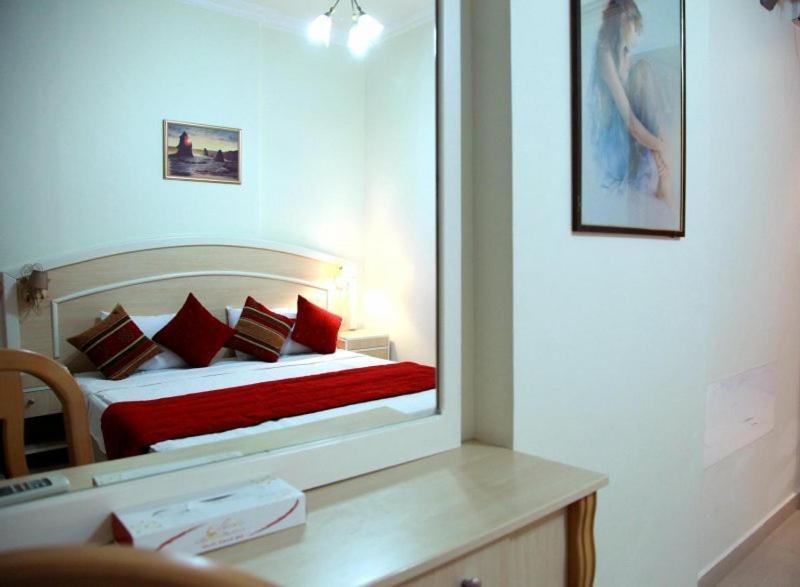 Elysee Aparthotel 3*